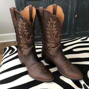 Worn Once🌼ARIAT Heritage R Toe Western Boot